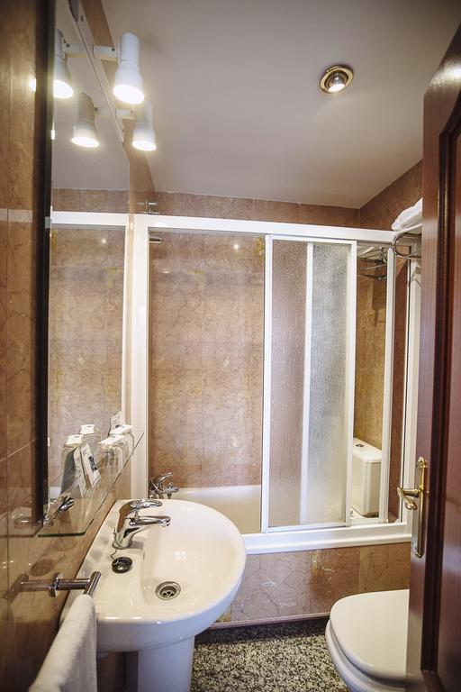 Hostal Plaza Ciudad-Rodrigo Chambre photo