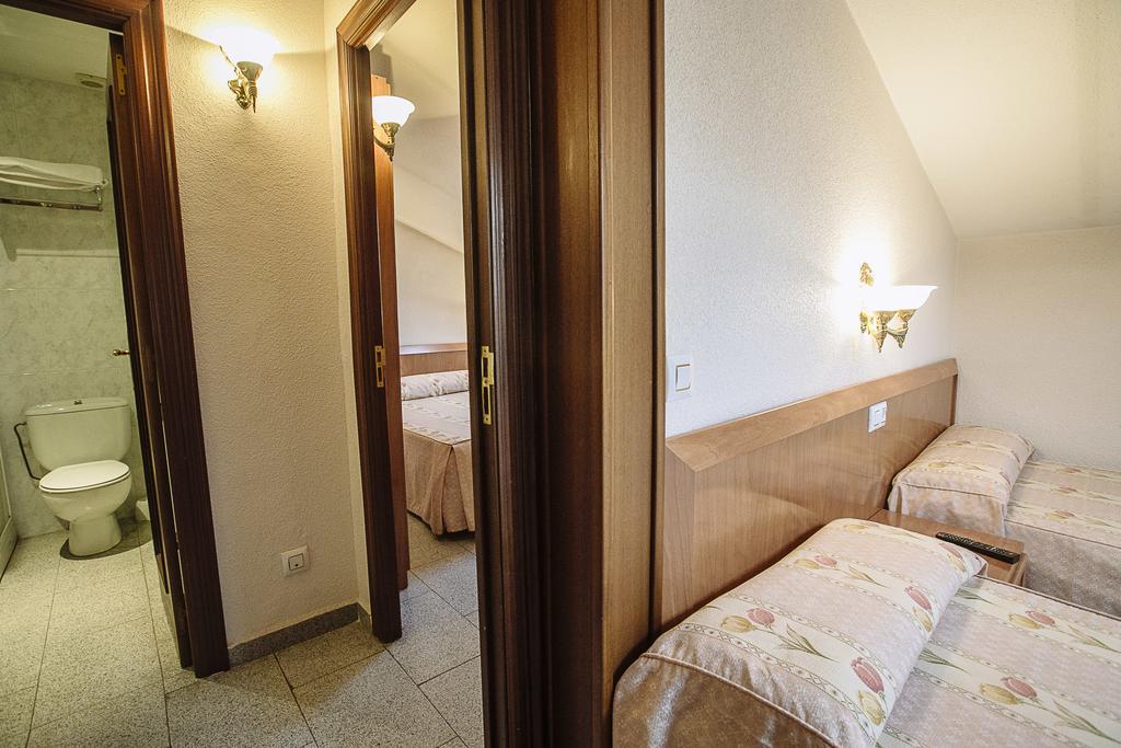 Hostal Plaza Ciudad-Rodrigo Chambre photo