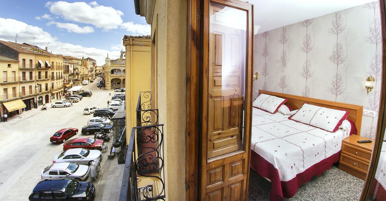 Hostal Plaza Ciudad-Rodrigo Extérieur photo